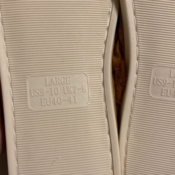 Parlovable NWT house slippers - Picture 4 of 7